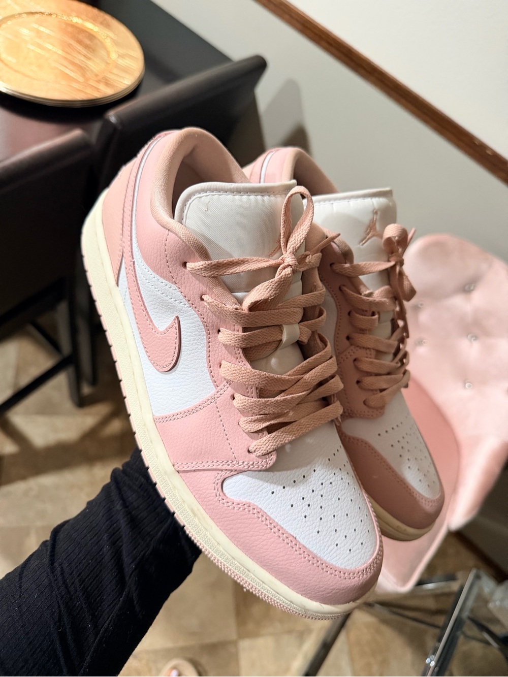 Nike Women’s Low-Top Pink and White Leather Sneakers
